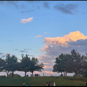 饥渴少妇黄瓜自慰喷潮
